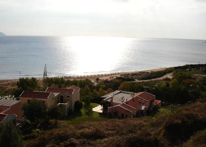 Mounda Beach Hotel