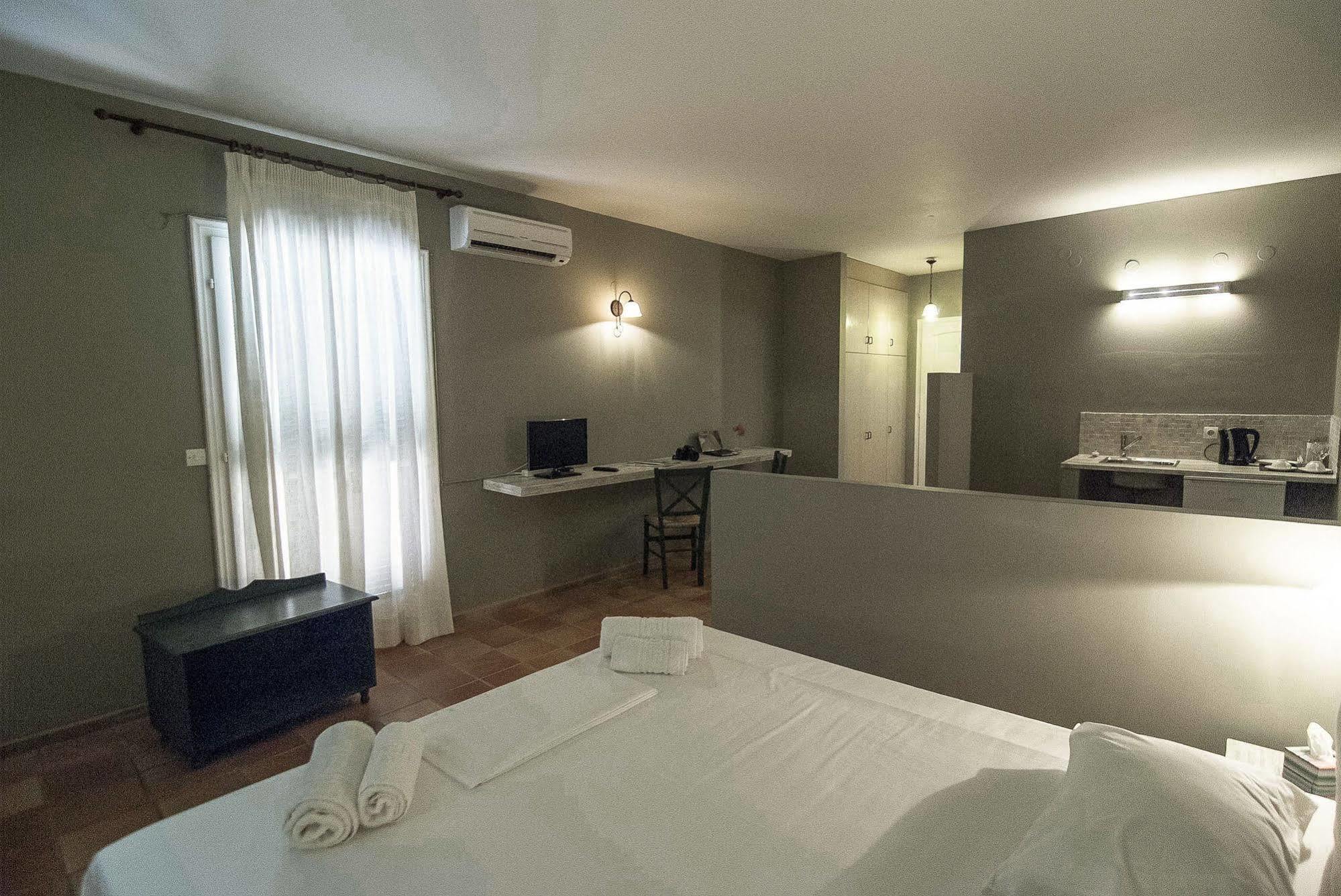 Mounda Aparthotel