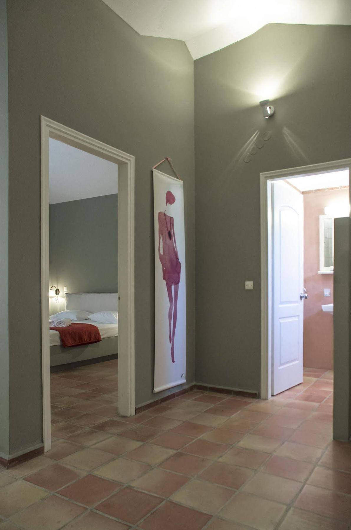 Mounda Aparthotel 3*
