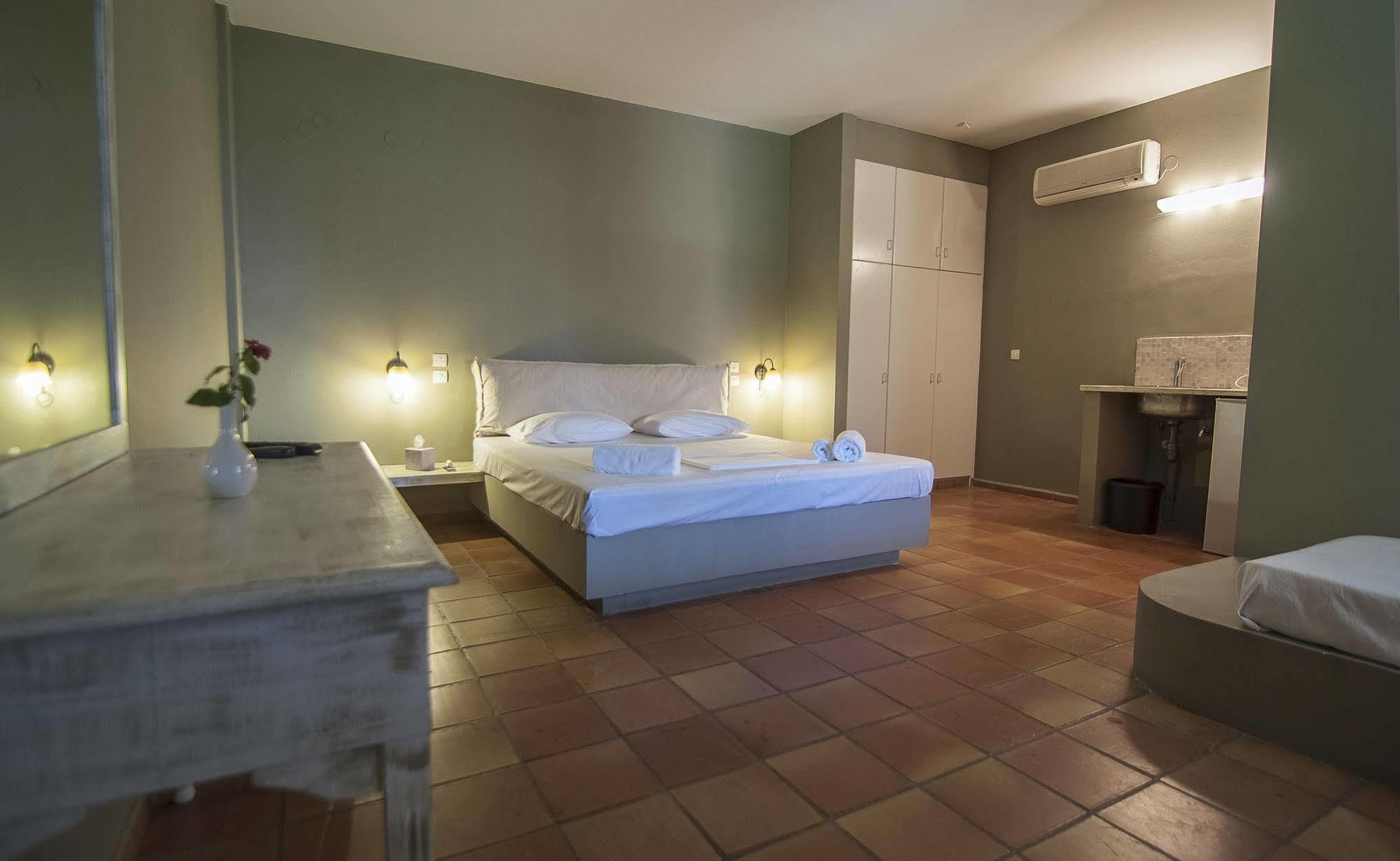 Aparthotel Mounda 3*